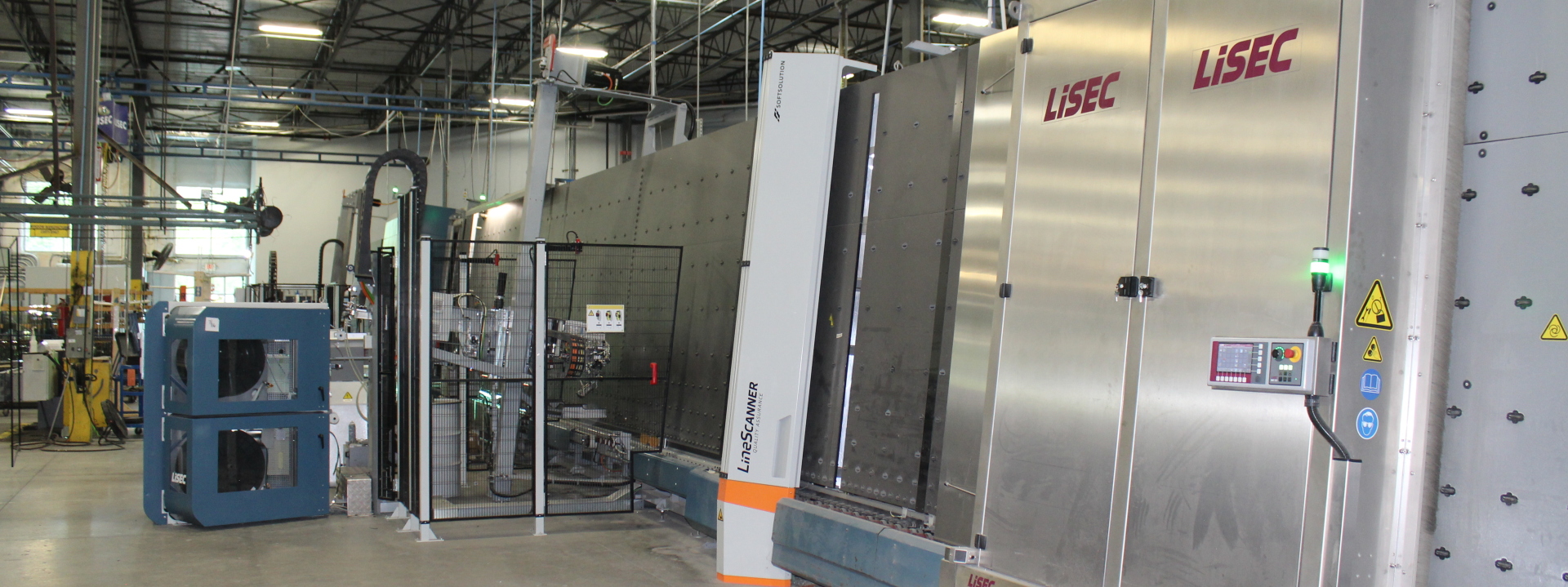 photo of glass manufacturing